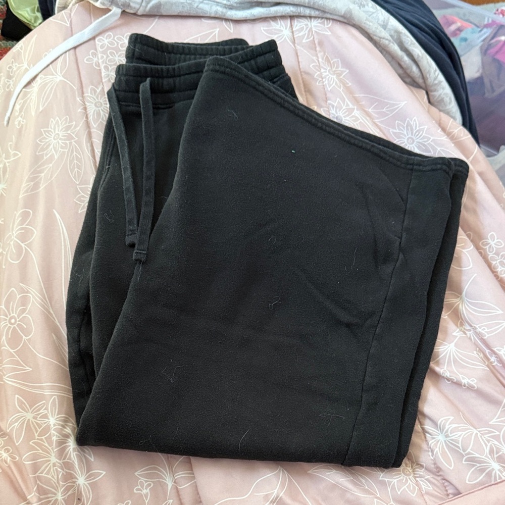 Black Sweatpants (Short)